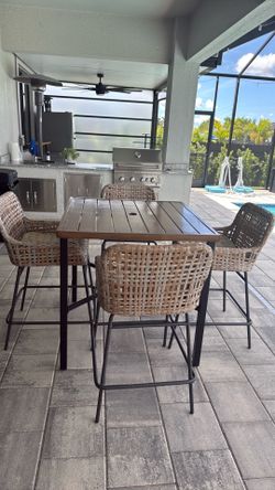 Outdoor Patio Bar-Height Table & 4 Chairs