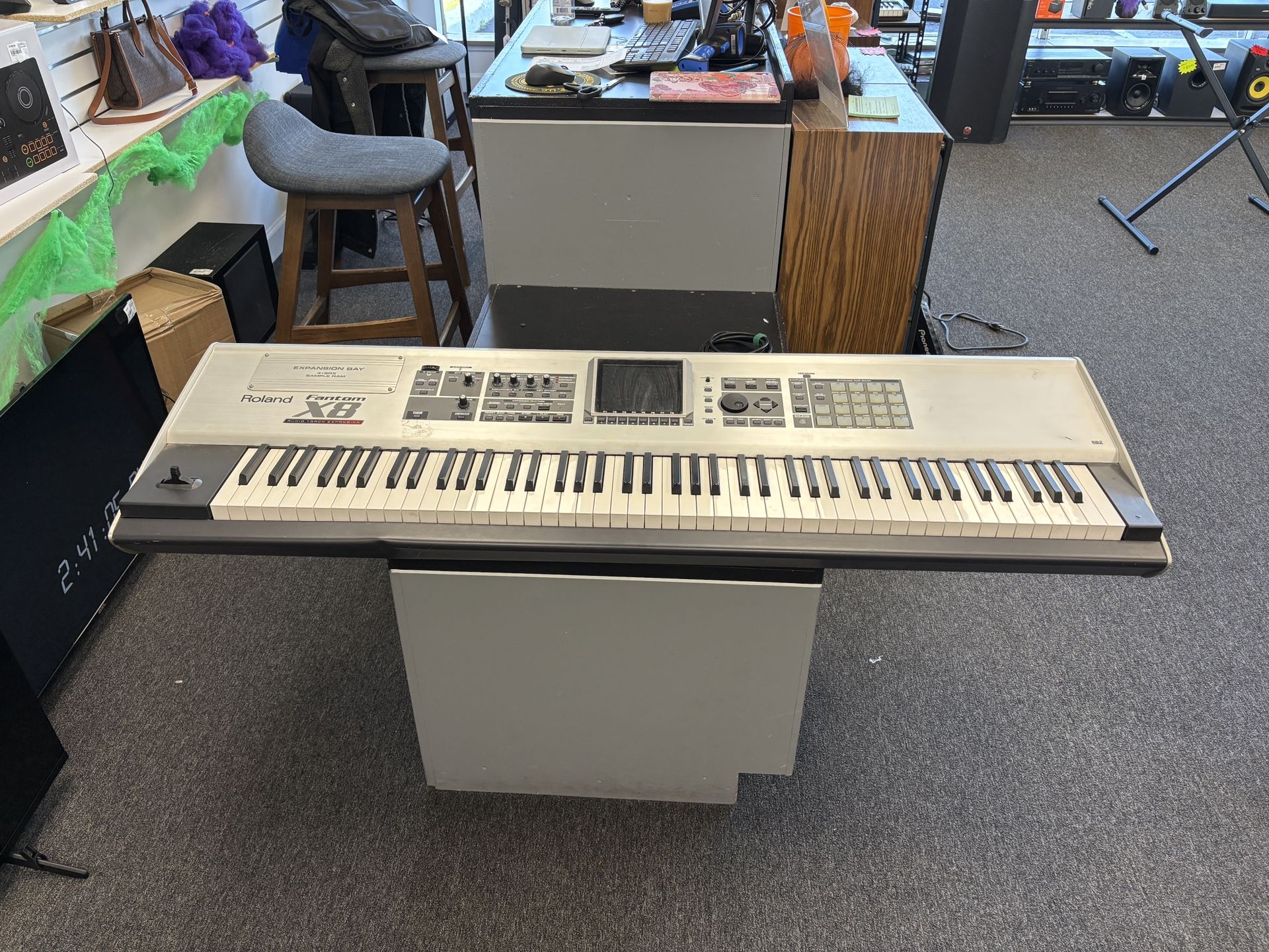 Roland FANTOM X8 Synthesizer