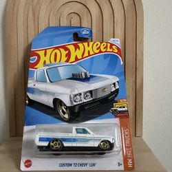 Hot Wheels Custom 72 Chevy LUV 