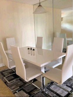 Dining Set 