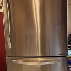 LG refrigerator 
