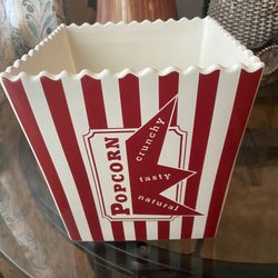 Williams Sonoma Ceramic Popcorn bucket 
