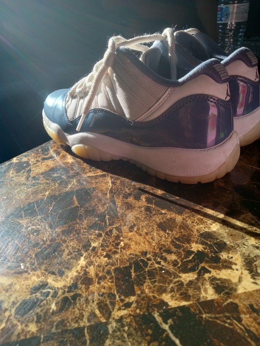 Jordan 11 Diffused Blue