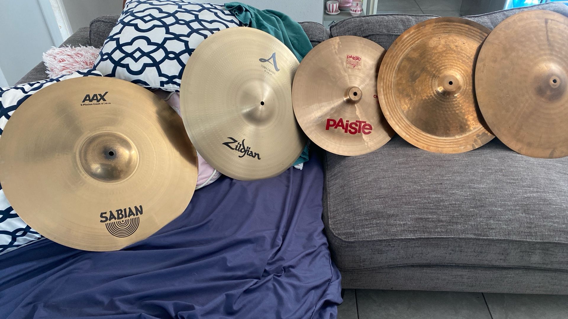 2 19 Inch.2 Ride . 2 18 Inch. 2 China.
