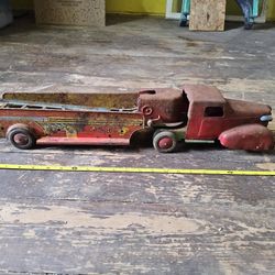 Antique Metal Wyandotte Hook And Ladder Truck As Is
