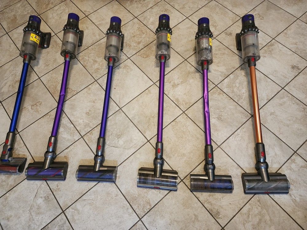 Dyson V10 Cordless Vacuum Cleaner 