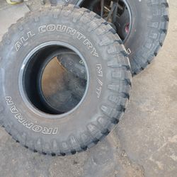 2 Llantas 33×12.50R15LT
