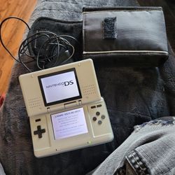 Nintendo Ds With Charger