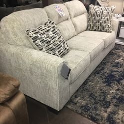 Sofa & Loveseat 