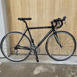 Cannondale CAAD8 R1000 Racing Bike 