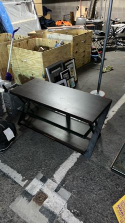 Entertainment center
