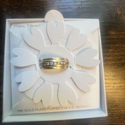 Stunning! Men’s 14K Gold Diamond Wedding Band