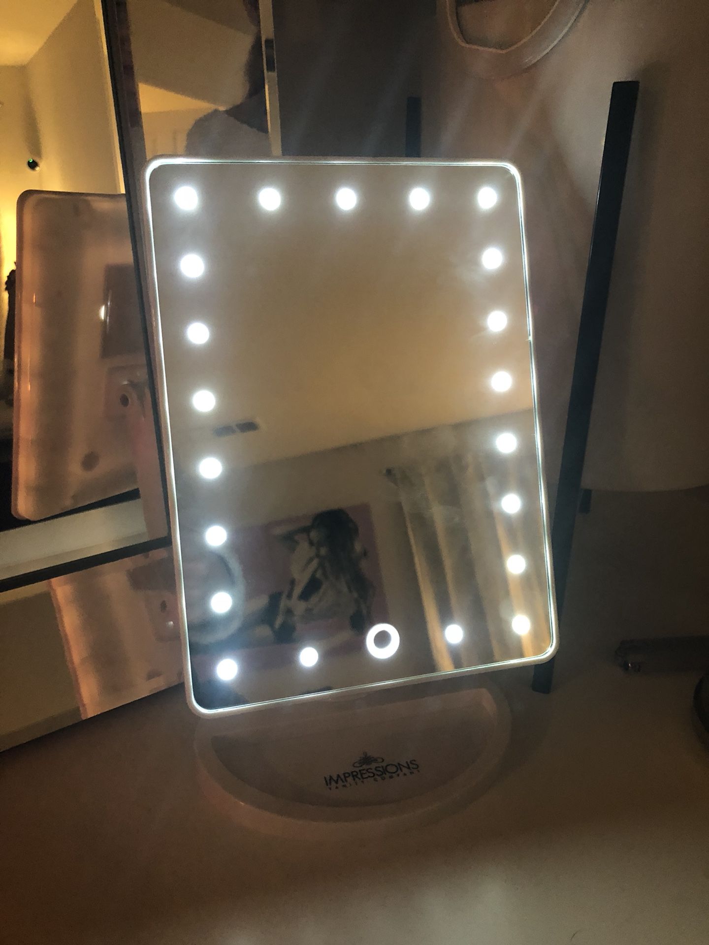Impressions Vanity LED makeup mirror