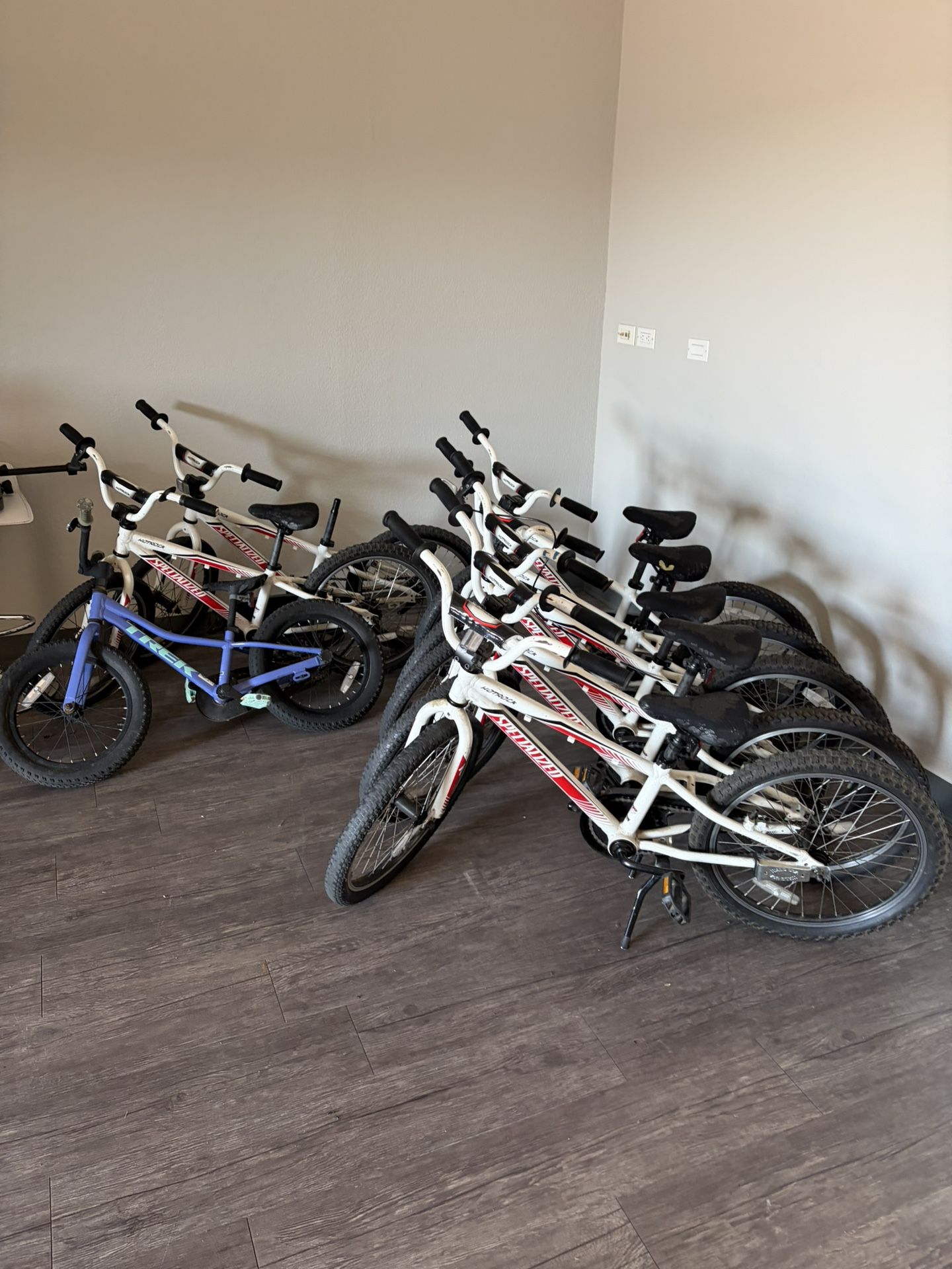 BMX Bikes For Sales (8 In Total) Specialized / Trek
