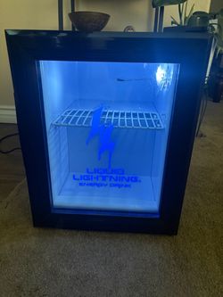 Mini Fridge Beverage (17h x 14d x 13w Inch)Hesperia Ca