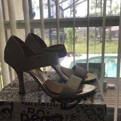 Glitter High Heels SIZE 7⚠️