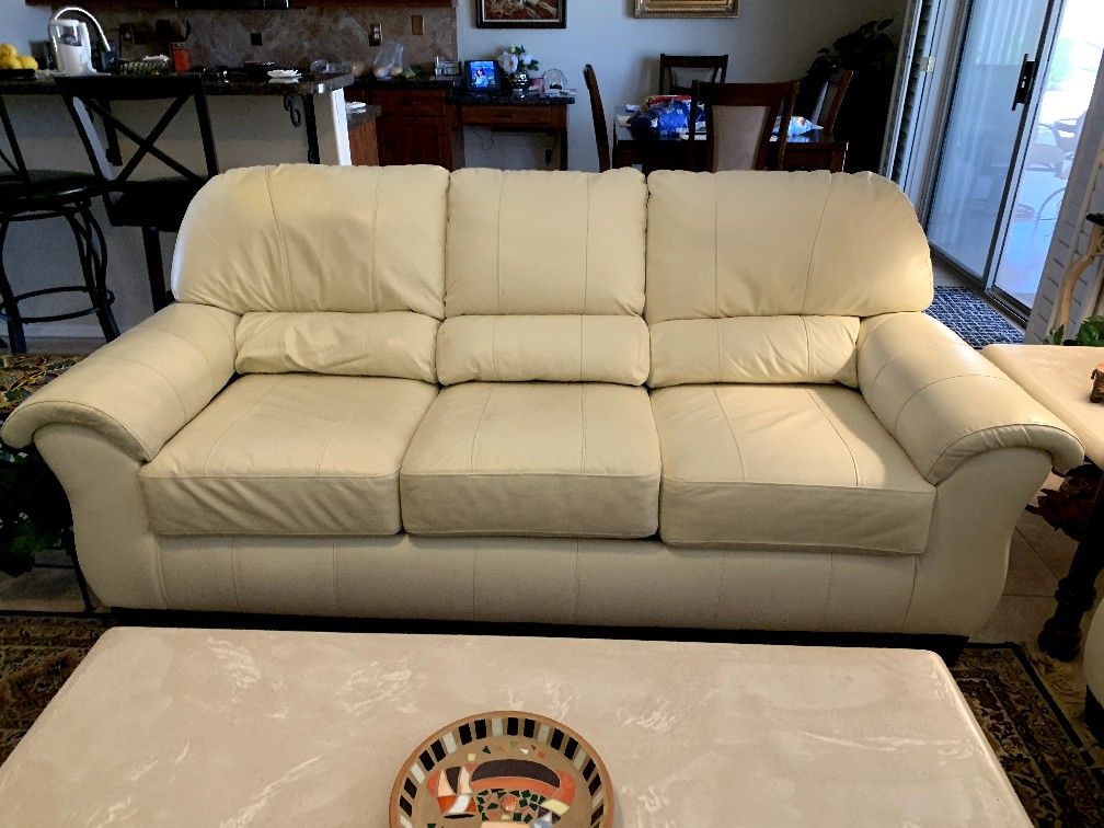 Sofa & Loveseat