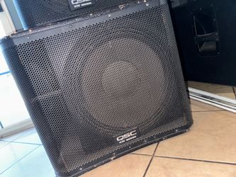 Qsc kw153 series active loudspeaker