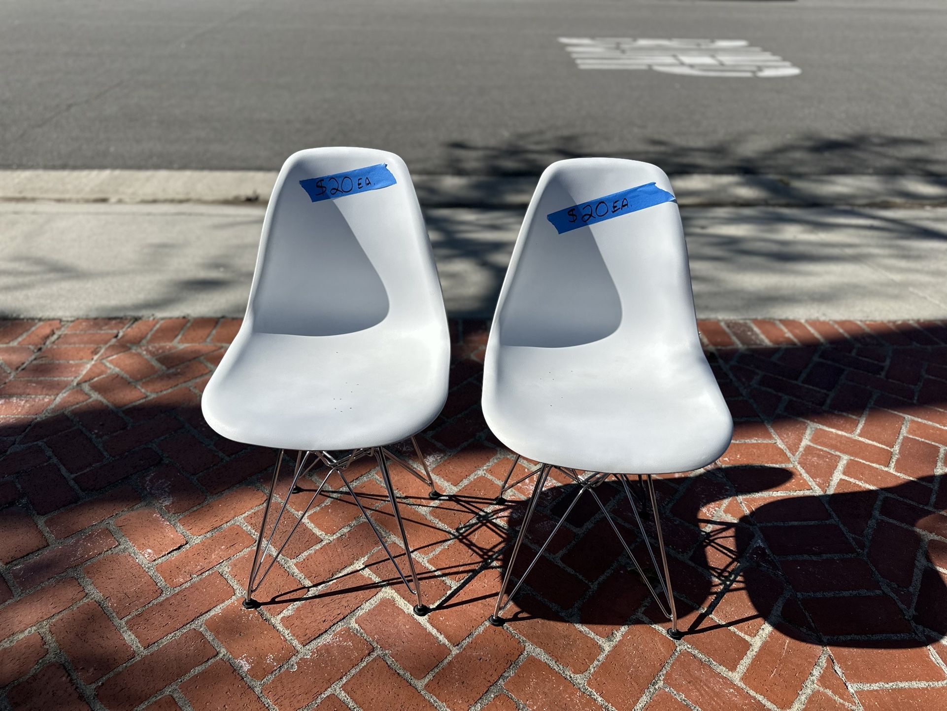 Set Of 2. Plastic Chair with Chrome Base / Contemporary Armless Dining Chair