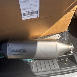 Full Titanium And Carbon Akropovic Exhaust 