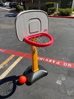 Little Tikes basketball hoop