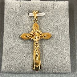 14K Yellow Gold Cross Pendant 4.8 Grams