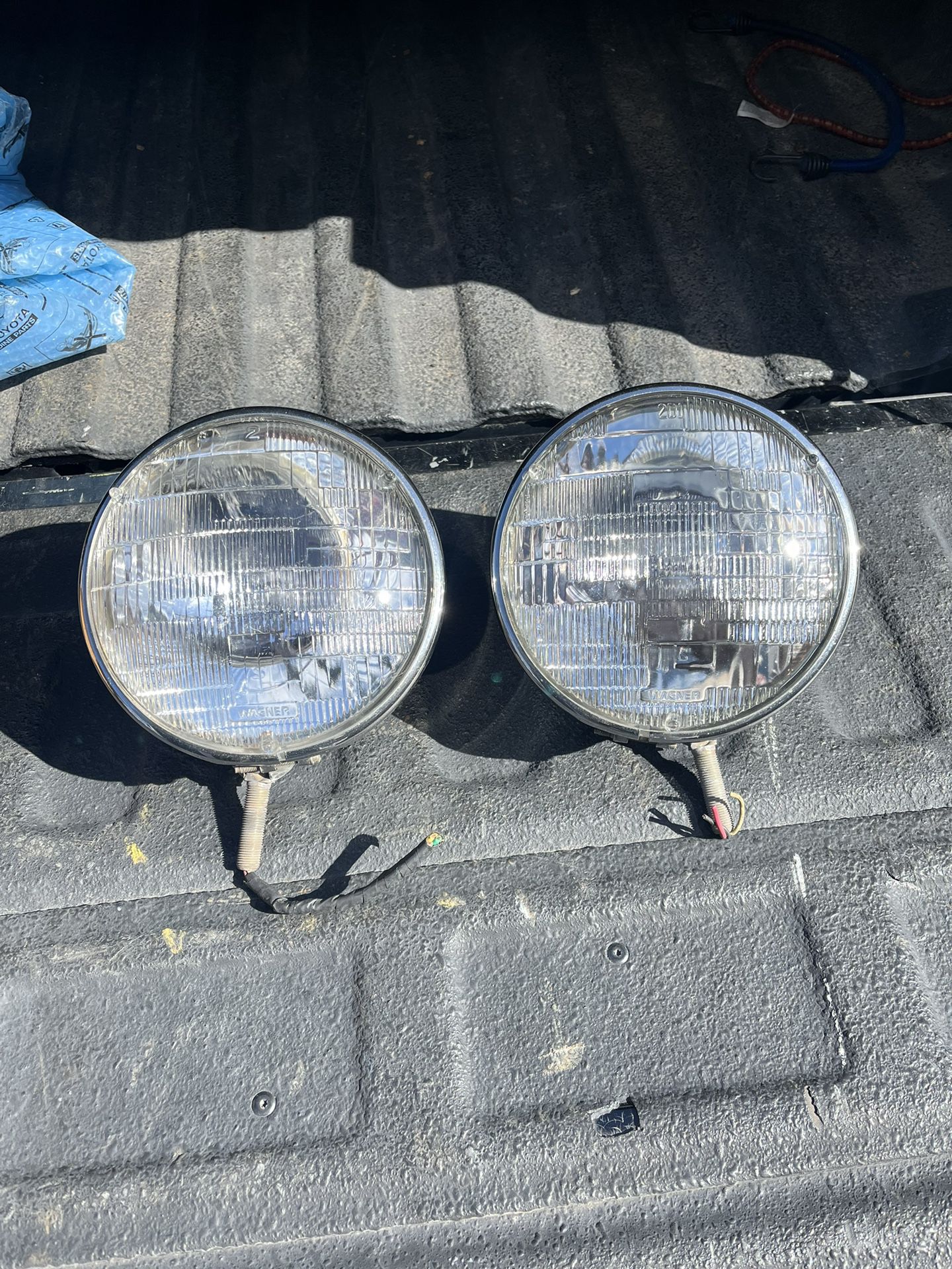 33/34 Ford Headlights 