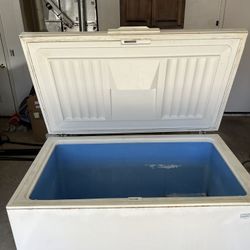 Large Chest Freezer 