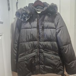 1XL WOMANS WINTER COAT