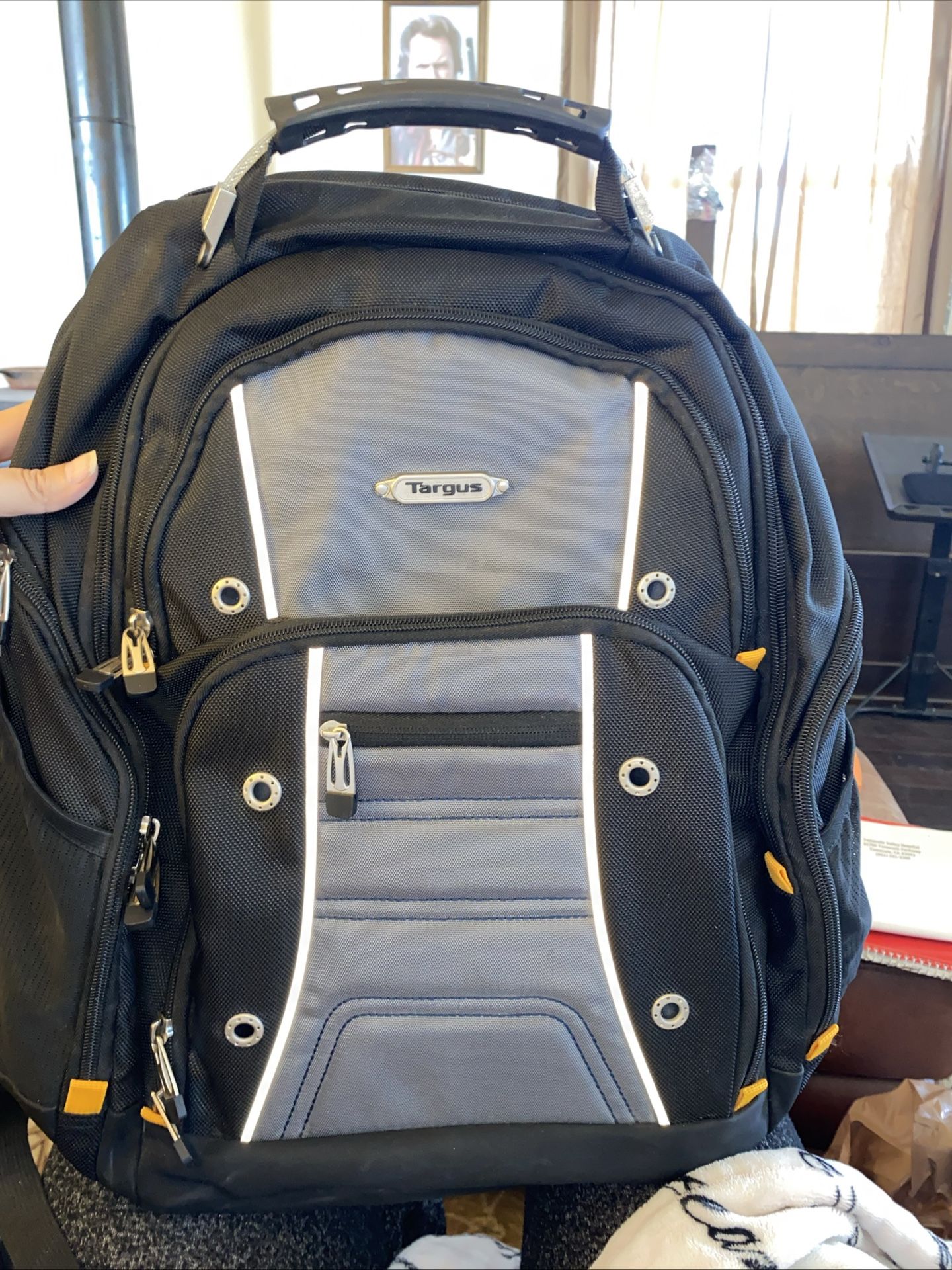 Targus Almost New Backpack/laptop Bag