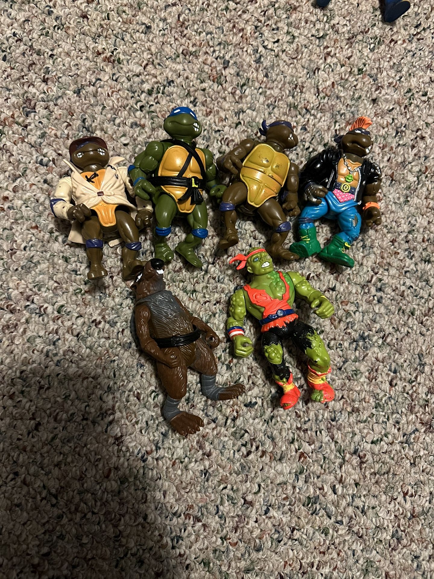 Lot Of Teenage Mutant Ninja Turtles Figurines