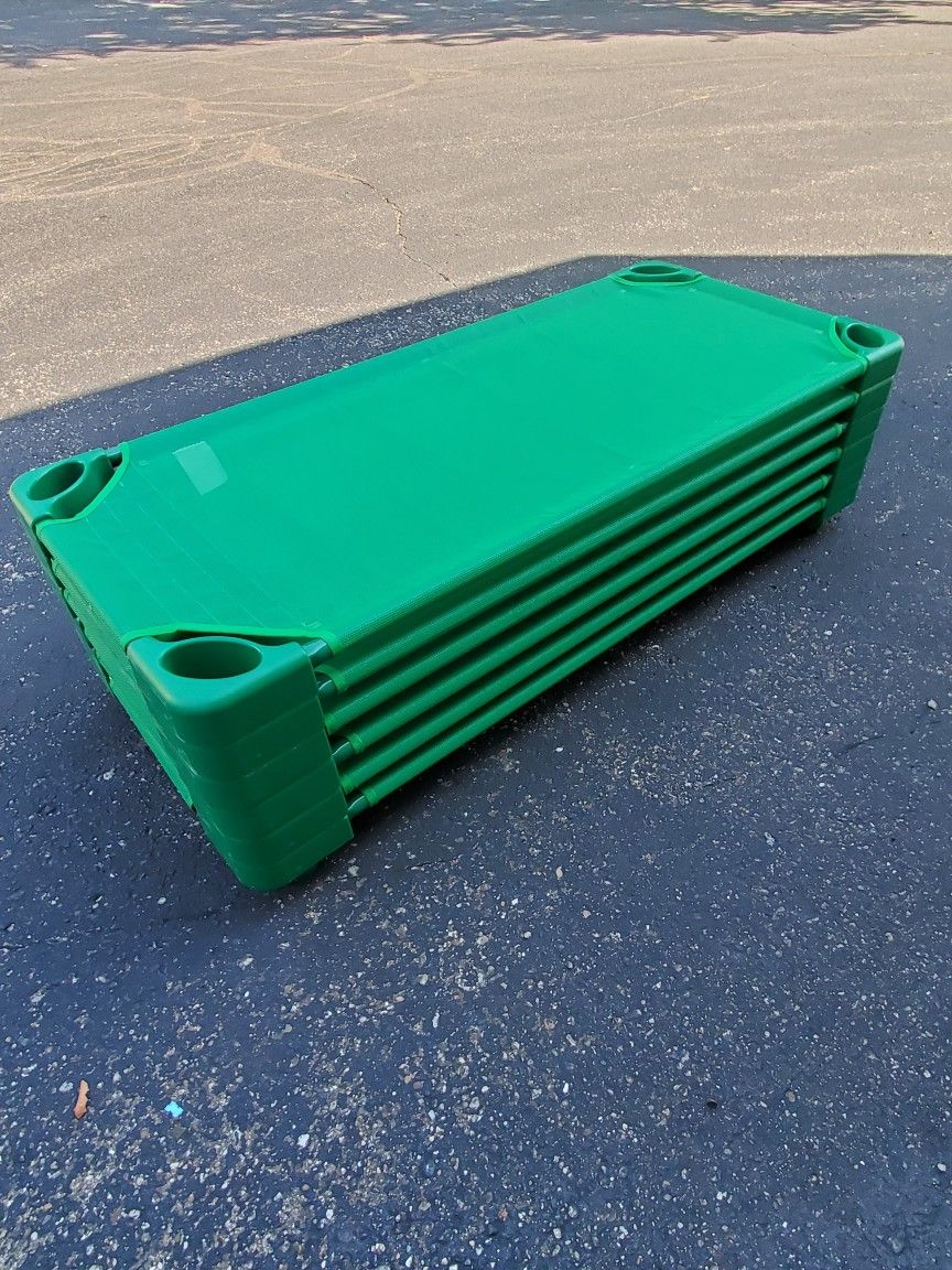 KIDS COTS ---ECR4KIDS. STACKABLE