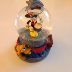 Walt Disney Mickey Mouse Mini Snow Globe