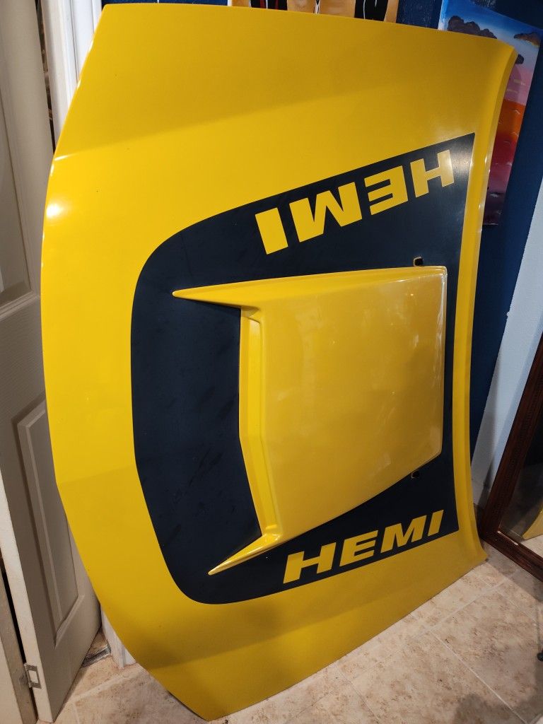 2006 Dodge Charger Hood With Scoop
