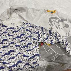 Two Kids Disney Sweatshirts size L