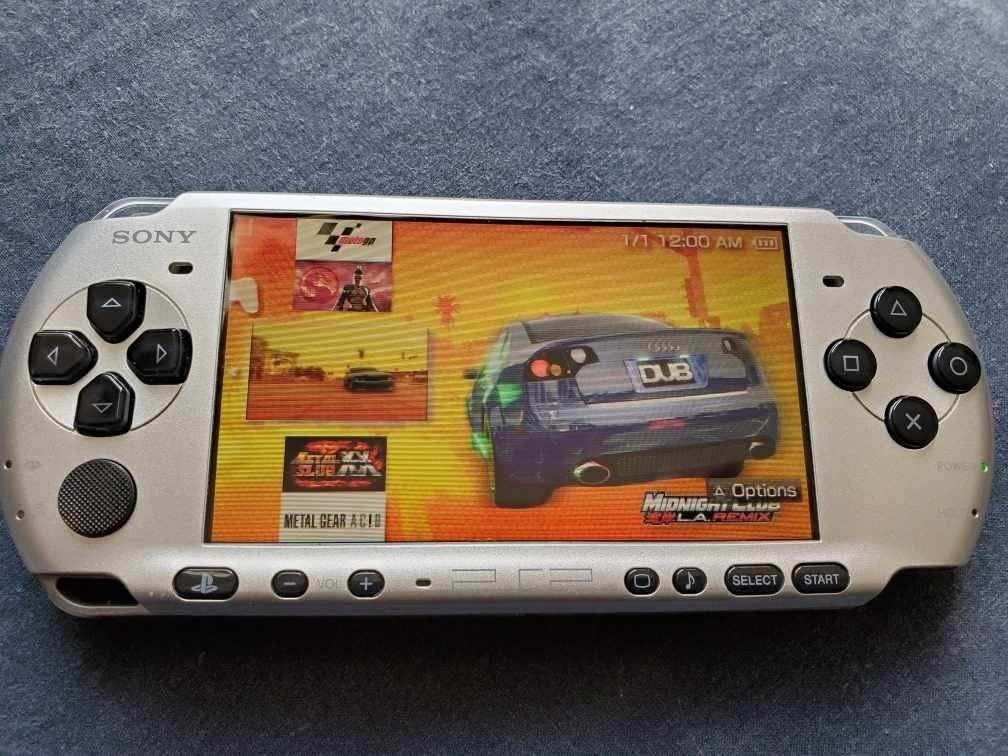 2001 * slim * - PSP - with 5,000 games !!!