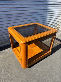 Beautiful Mid Century Modern Vintage Oak Coffee Table With Glass Insert