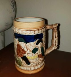 VINTAGE HAND PAINTED CERAMIC JAPANESE BEER STEIN MUG CUP DRINKWARE COLLECTABLE