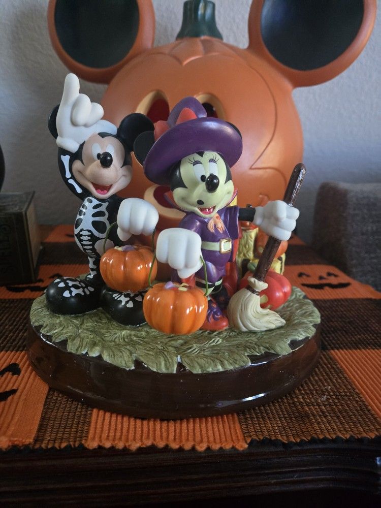 DISNEY HALLOWEEN MICKEY AND MINNIE VINTAGE COLLECTABLE