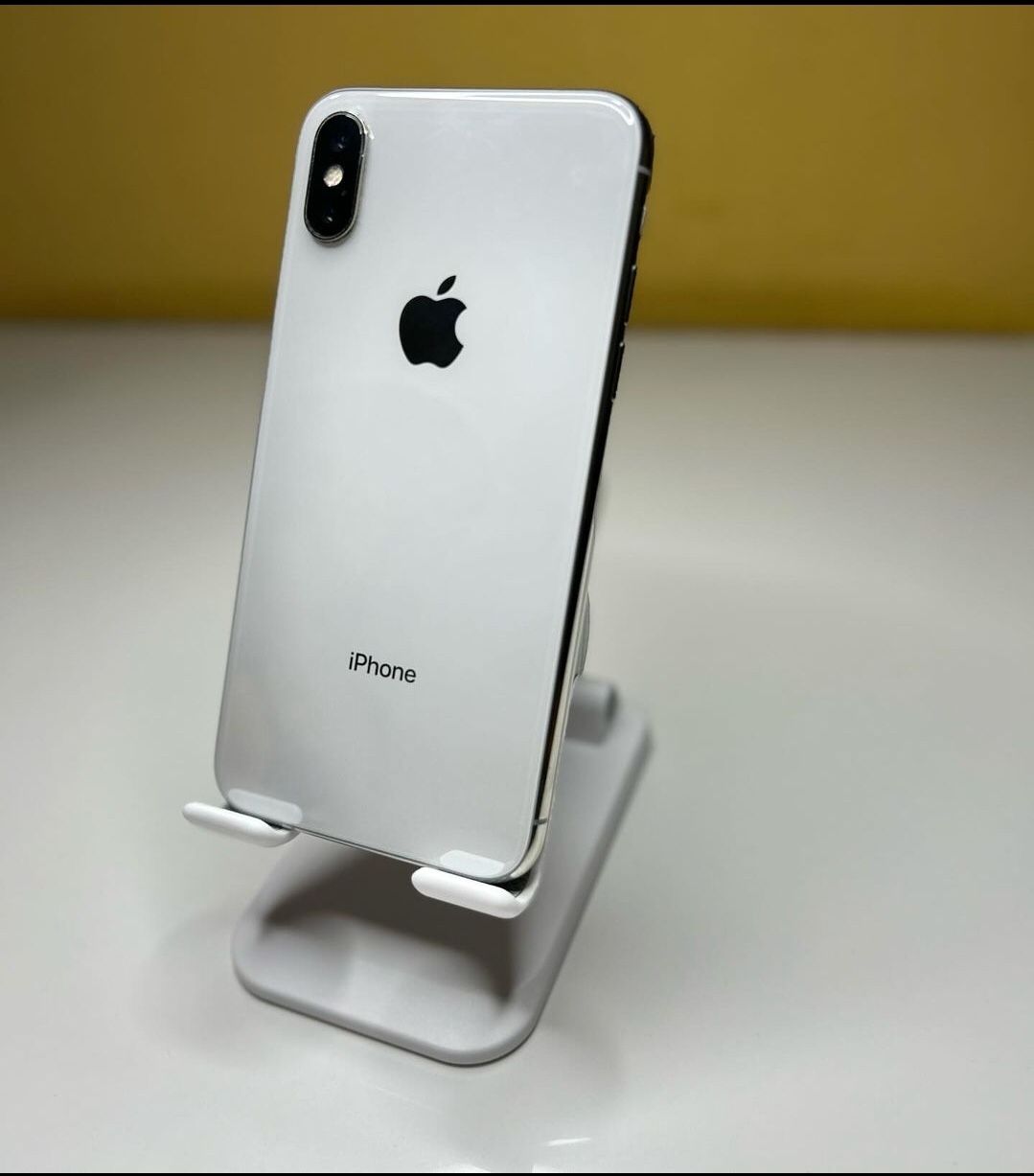 iPhone X Unlocked With Warranty