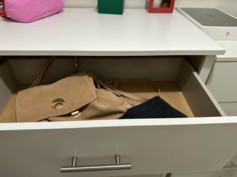 chest of drawers with five drawers