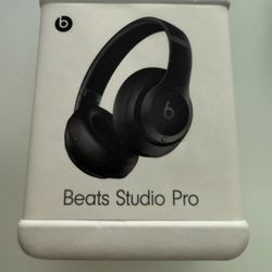 Beats Studio Pro Black // NEW, Sealed In Box