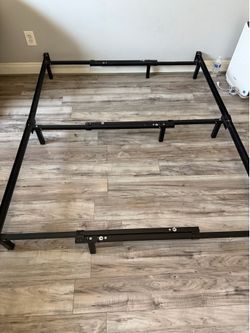 Adjustable Metal Bed Frame( twin to king)