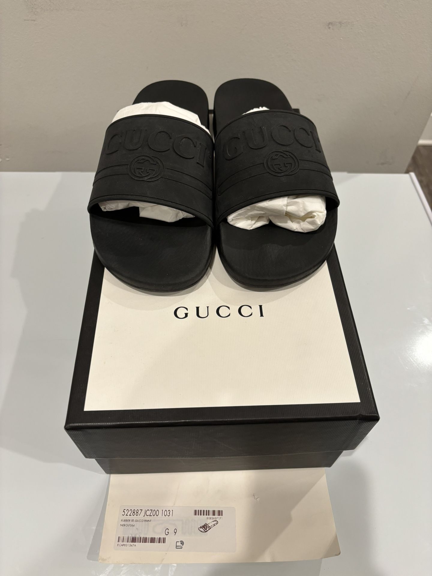 Men’s Gucci Logo Slides Size 9