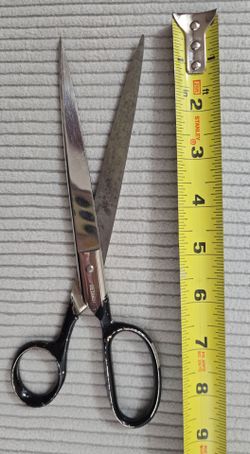 Vintage Betakut Scissors $10 firm. Pick-up In Aurora.