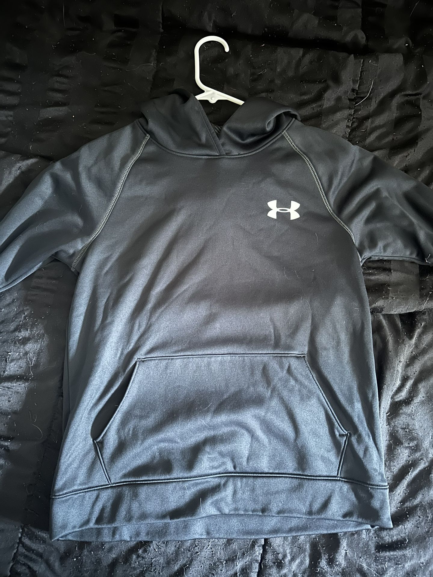 Black Under armor Hoodie Size Small