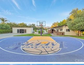 Laker sports  court