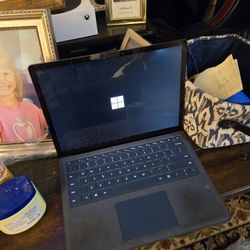Surface Pro Laptop 