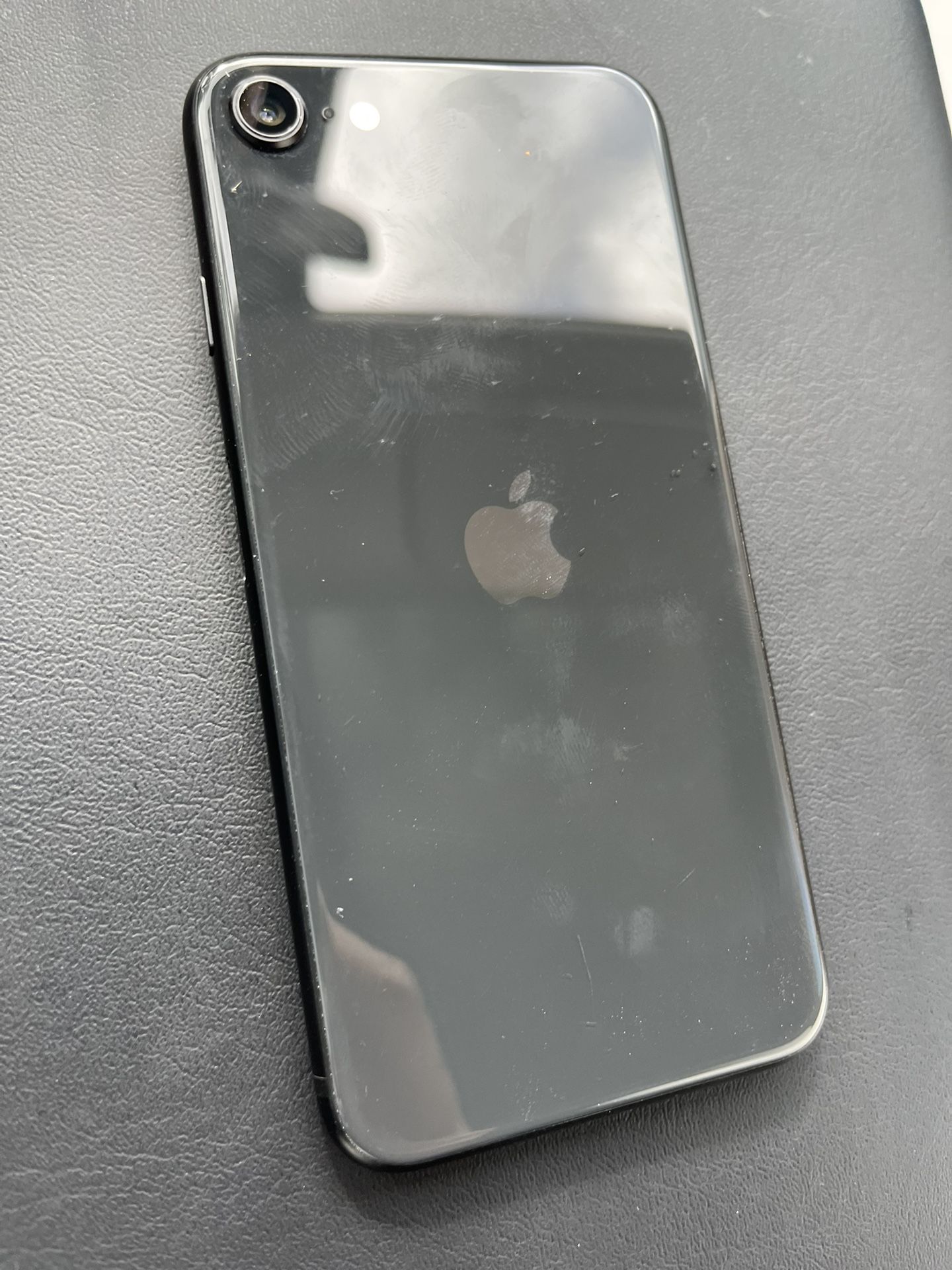 iPhone SE
