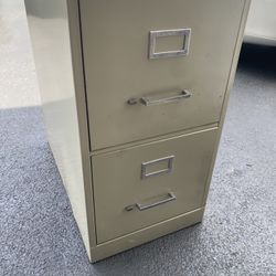 File Cabinet (2 Drawer)